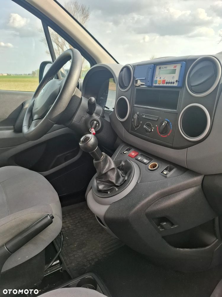 Peugeot Partner - 8
