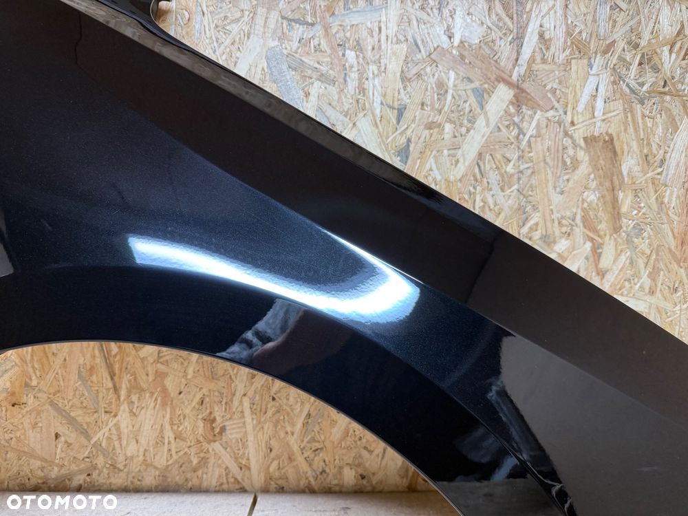 BŁOTNIK PRAWY PRZÓD PRZEDNI PRAWY OPEL ASTRA L CZARNY METALIK - 18