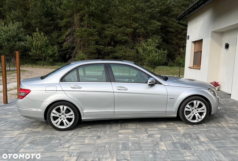 Mercedes-Benz Klasa C 180 K BlueEff Avantgarde - 9