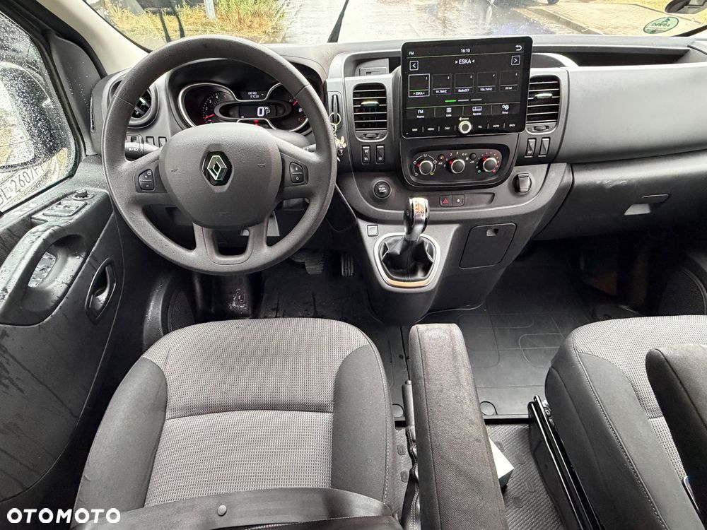 Renault Trafic 2.0 dCi EDC - 12