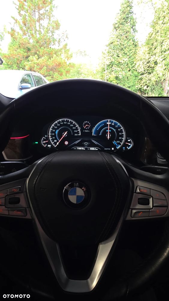 BMW Seria 7 - 37