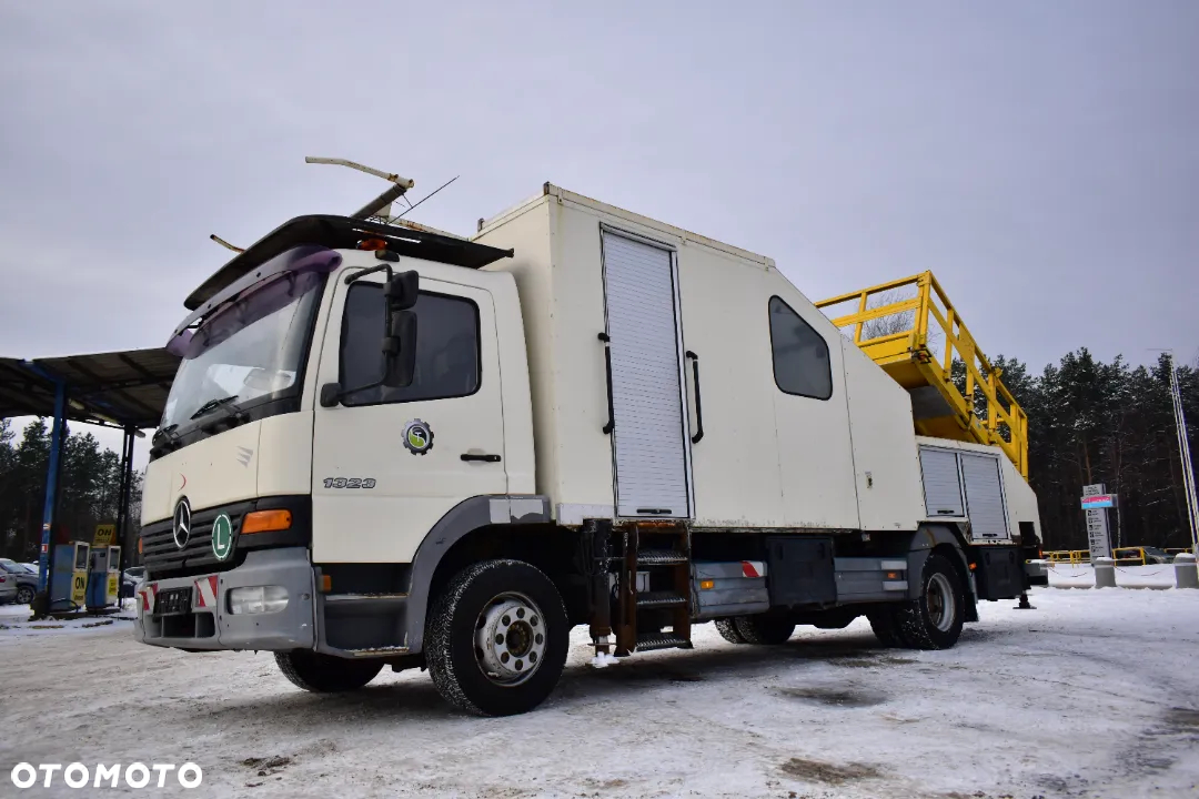 Mercedes-Benz ATEGO 1323 4x2 Podest Palfinger PK 8000T Platforma Radio - 9