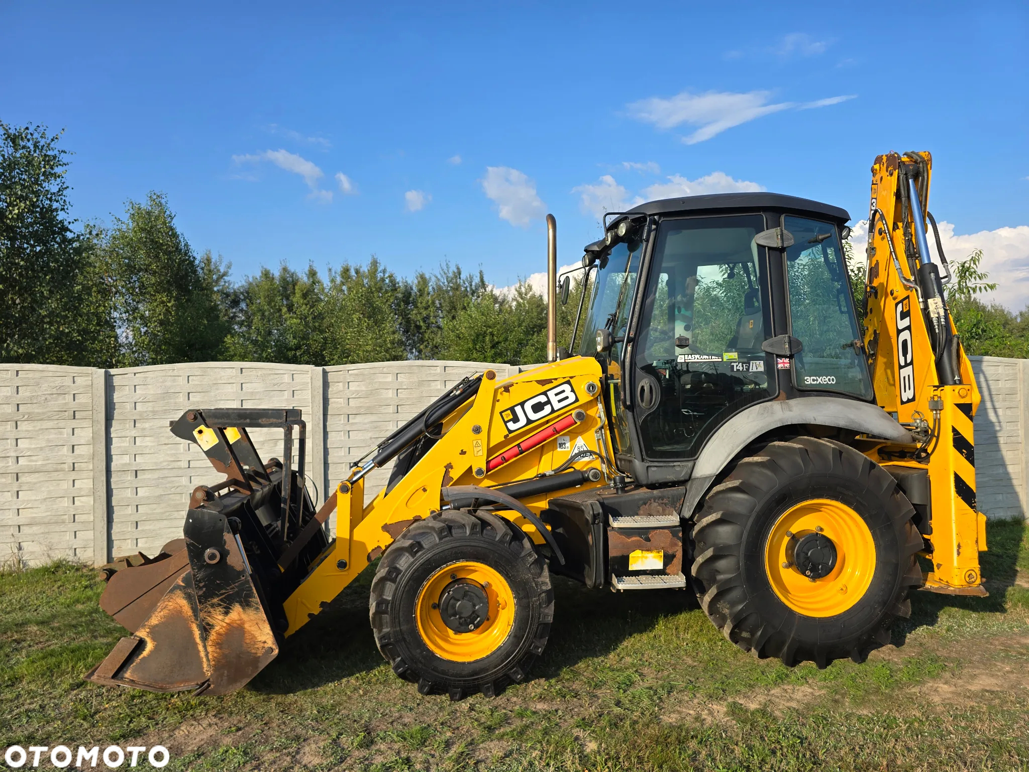 JCB - 2
