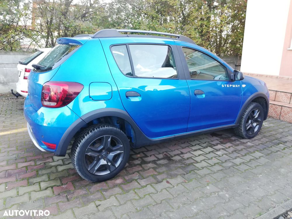 Dacia Sandero TCe 90 S&S Celebration - 6