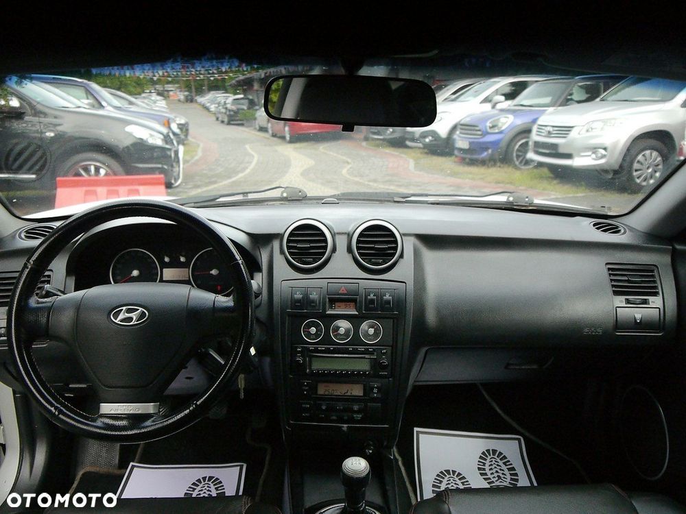 Hyundai Coupe - 19