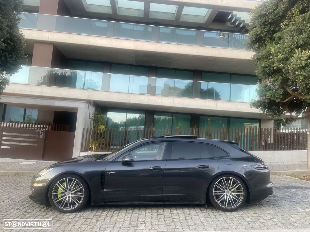 Porsche Panamera Sport Turismo 4 E-Hybrid 10 Years Edition - 7
