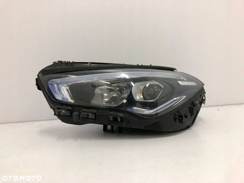 MERCEDES W118 CLA LAMPA LEWA LED PERFORMANCE - 1