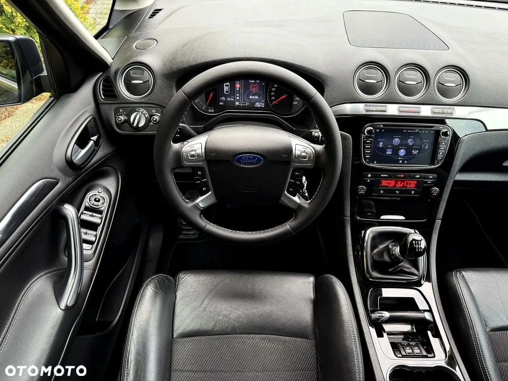 Ford S-Max - 25