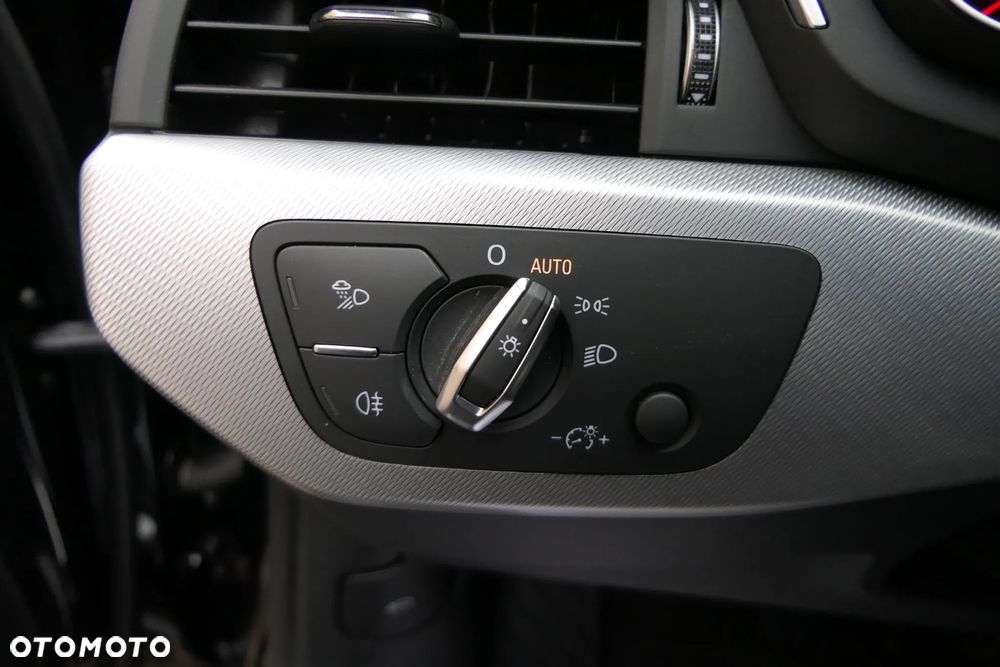 Audi A5 Sportback 40 TFSI mHEV S tronic - 28