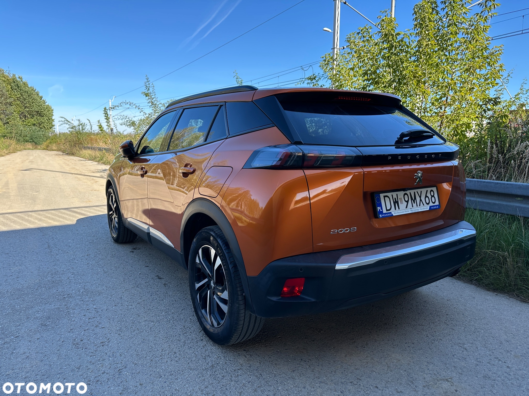 Peugeot 2008 1.2 PureTech Allure Pack S&S - 4