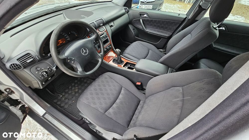 Mercedes-Benz Klasa C 200 CDI Classic - 7