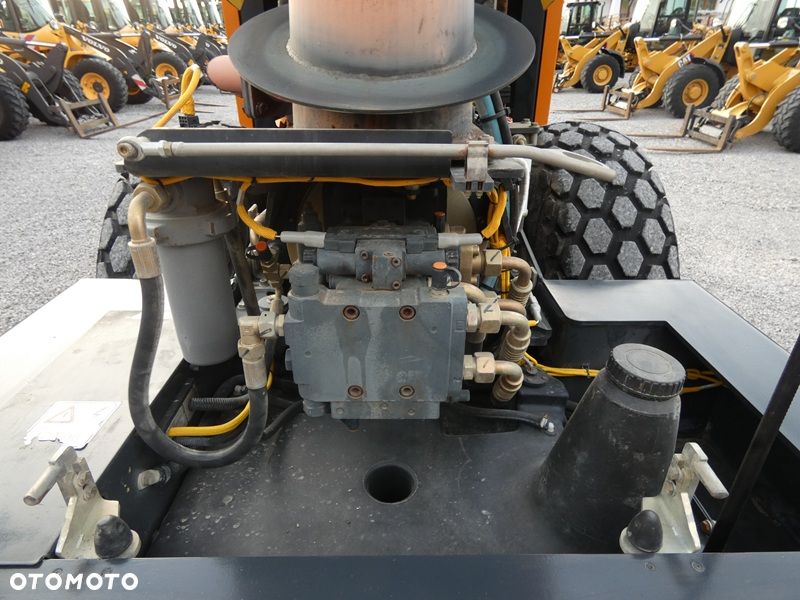 Bomag BW177D-4 / Walec Drogowy Guma - Stal / z Niemiec / 2600mtg / - 16