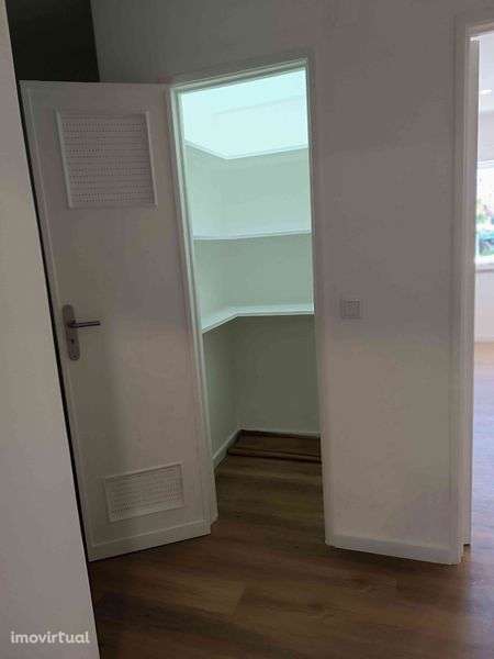 T2 remodelado com canalização e eletricidade tudo novo - Grande imagem: 5/11