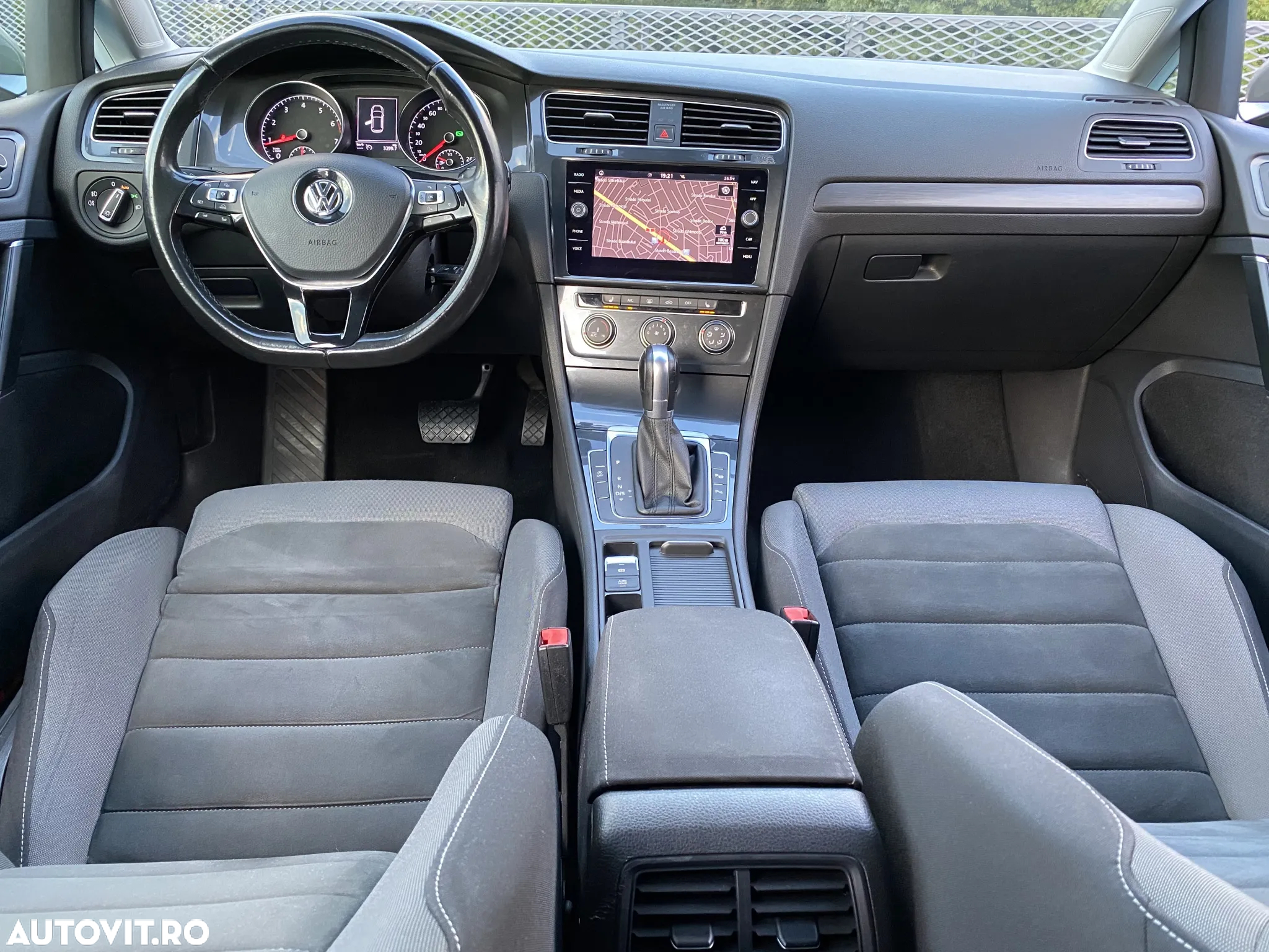 Volkswagen Golf 1.4 TSI (BlueMotion Technology) DSG Highline - 13