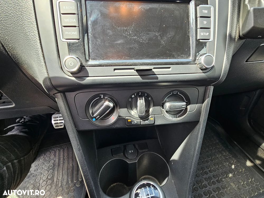 Volkswagen Polo 1.6 TDI CR DPF Highline - 8