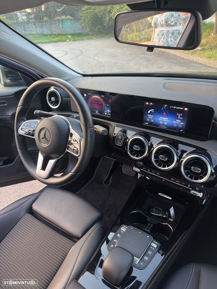 Mercedes-Benz A 250 Limousine e 8G-DCT Progressive - 12