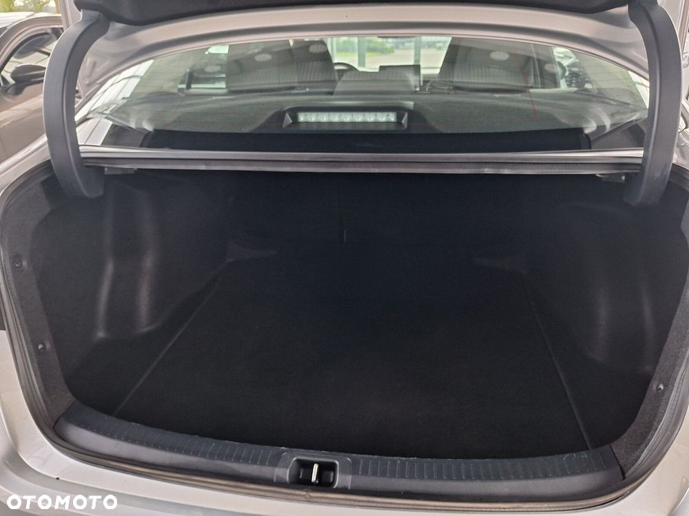 Toyota Corolla 1.5 Comfort MS - 12