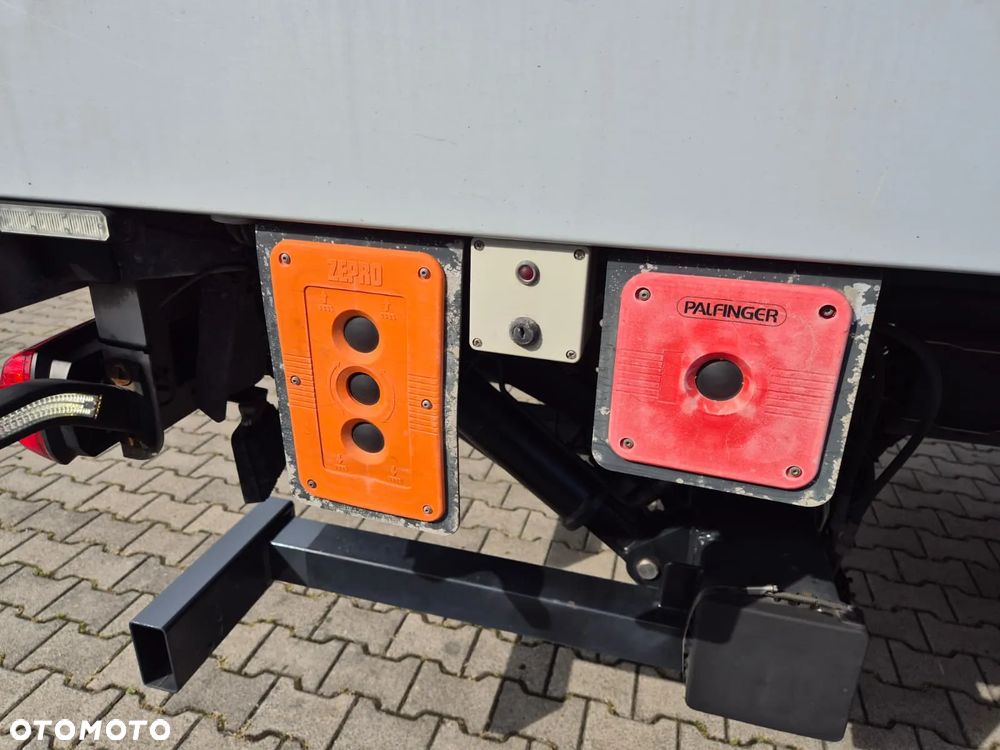 Mercedes-Benz Antos 2532 L 6X2 / CHŁODNIA / IZOTERMA / FRIGOBLOCK / 3 KOMORY / 3 PAROWNIKI / SUPER STAN / 1 WŁ. / BEZWYPADKOWY / EURO 6 / 24 EUROPALET - 23