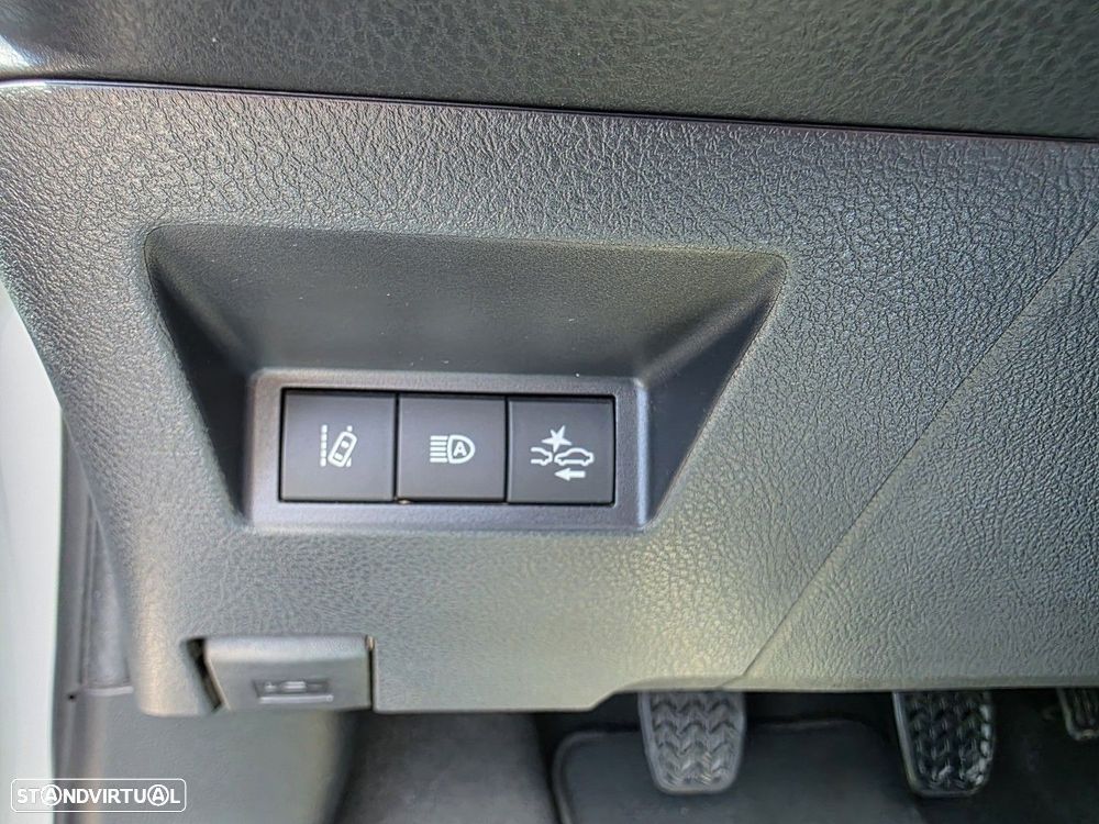 Toyota Yaris 1.0 VVT-i Comfort Plus - 24