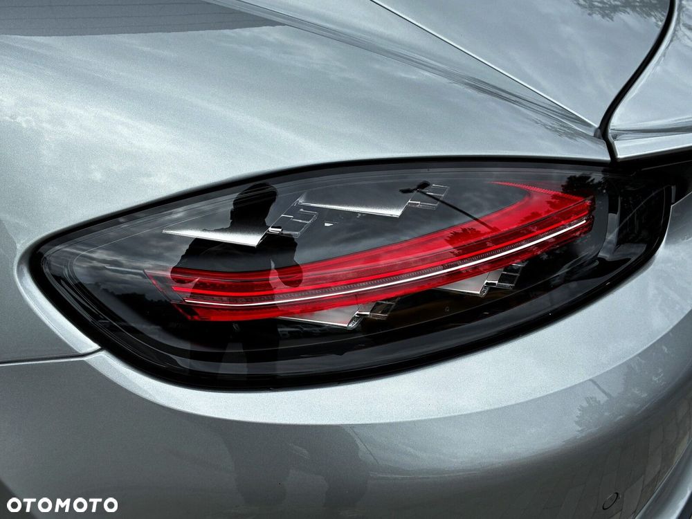 Porsche 718 Cayman - 12