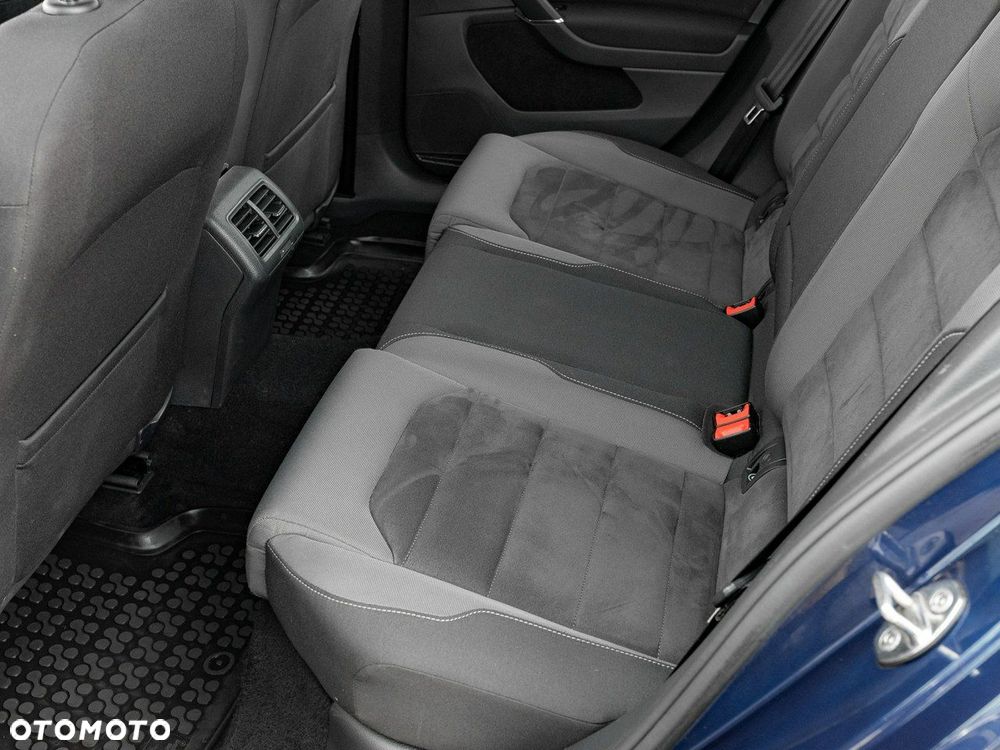 Volkswagen Golf VII 2.0 TDI BMT Highline DSG - 25