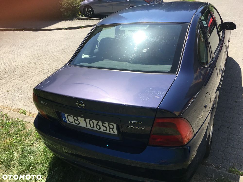 Opel Vectra 2.0 CD - 3