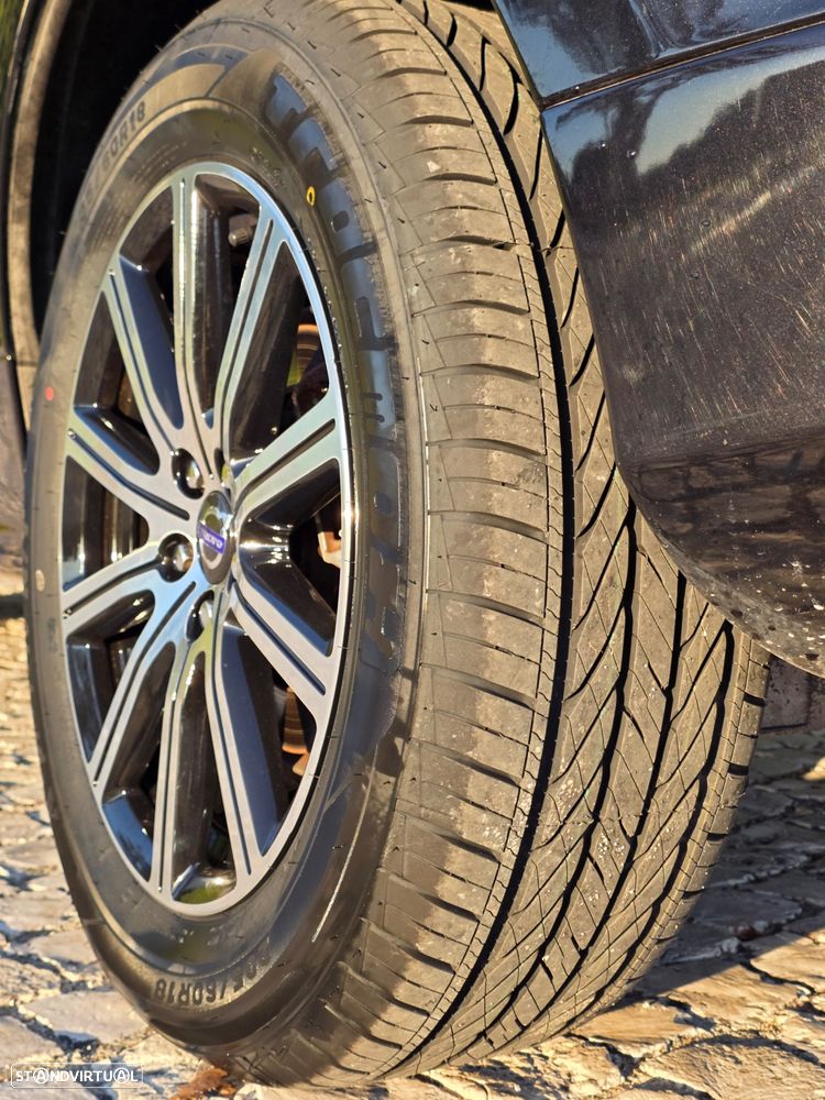 Volvo XC 60 2.0 D4 Momentum - 14