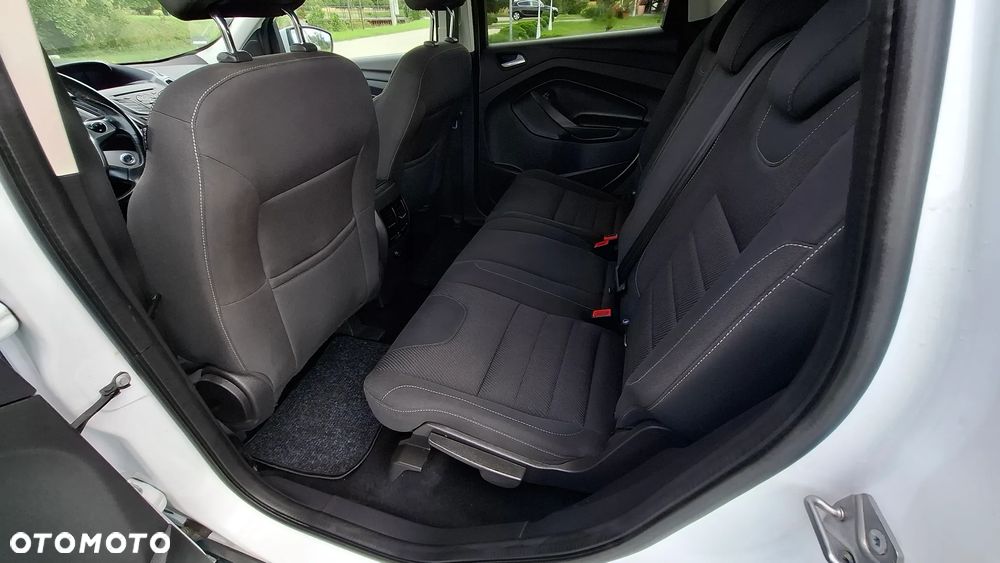 Ford Kuga 2.0 TDCi 4x4 Titanium - 24