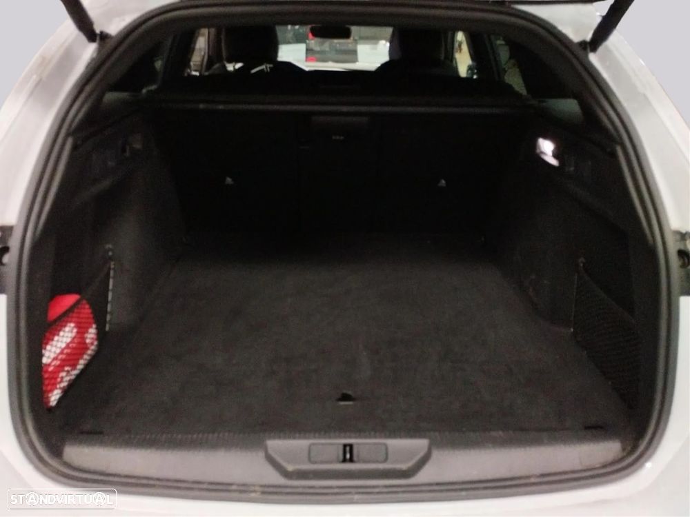 Peugeot 308 SW - 9