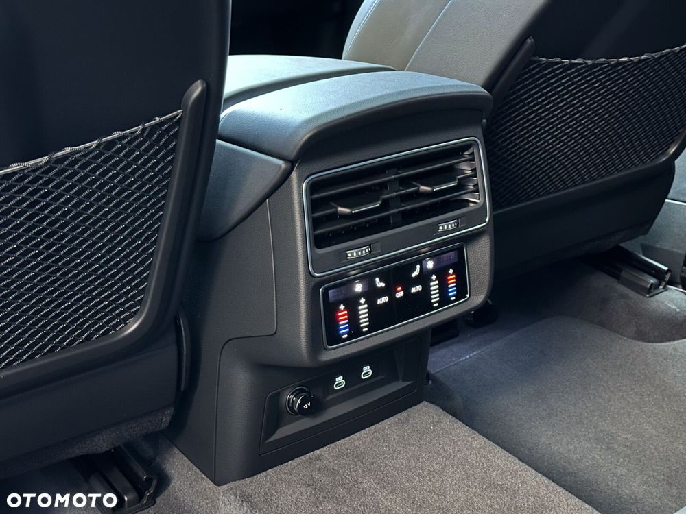 Audi SQ8 - 40