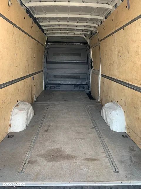 Volkswagen CRAFTER - 5
