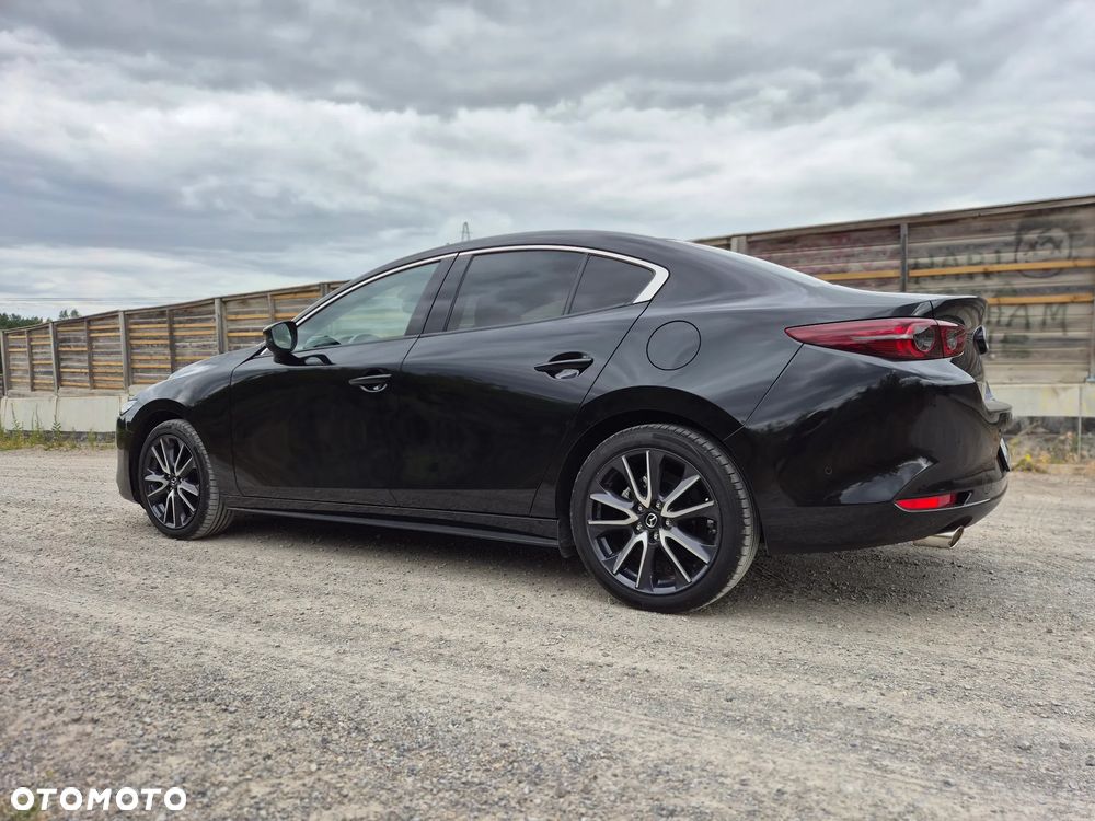 Mazda 3 2.0 mHEV Hikari - 24