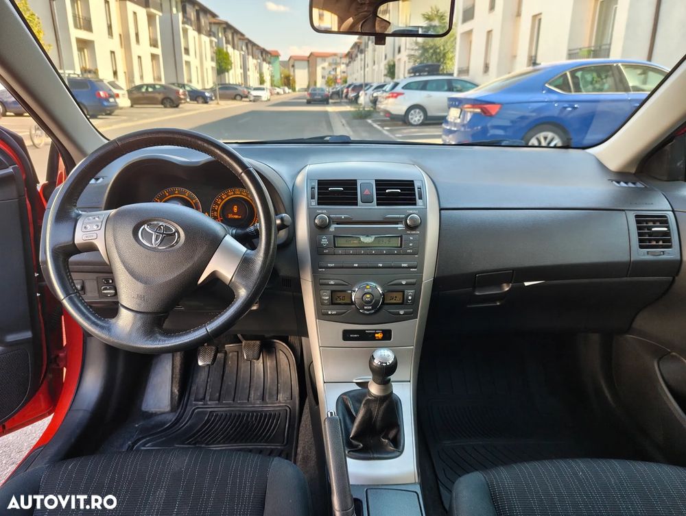 Toyota Corolla 1.6 Sdn. Luna - 10