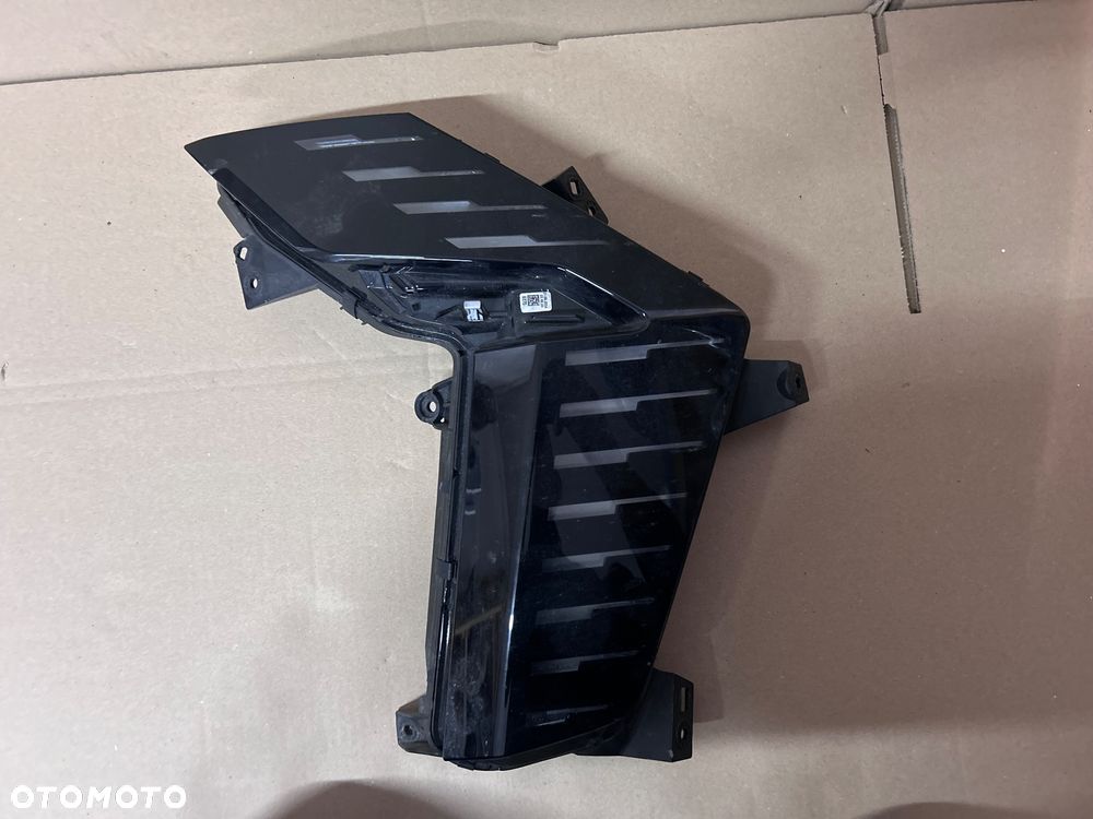 LAMPA LED DRL RENAULT CLIO 5 V LIFT PRAWA PRAWY 266002703r