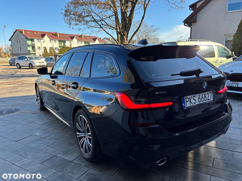 BMW Seria 3 330e xDrive M Sport - 11