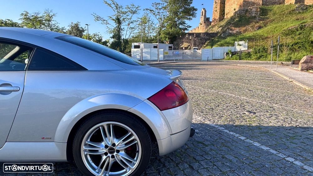 Audi TT Coupé 1.8 T S-line - 5