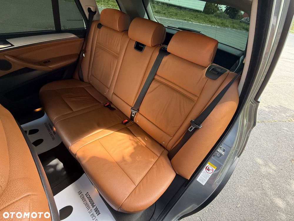 BMW X5 3.0sd xDrive - 38