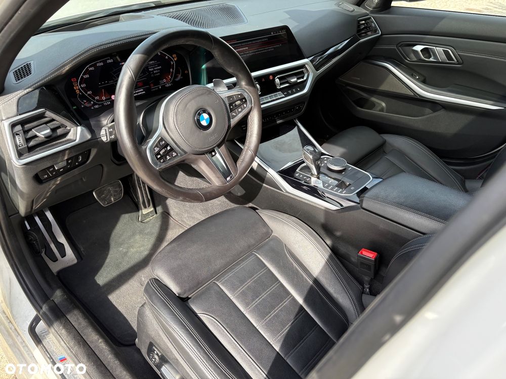BMW Seria 3 M340i xDrive sport - 13