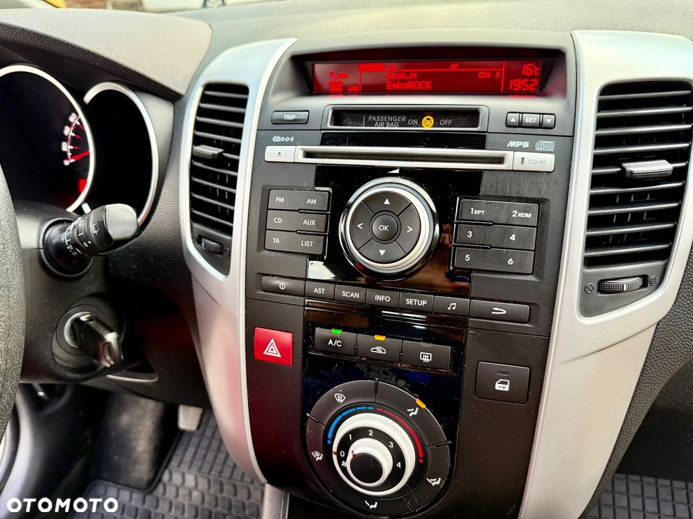 Kia Venga 1.4 M - 10