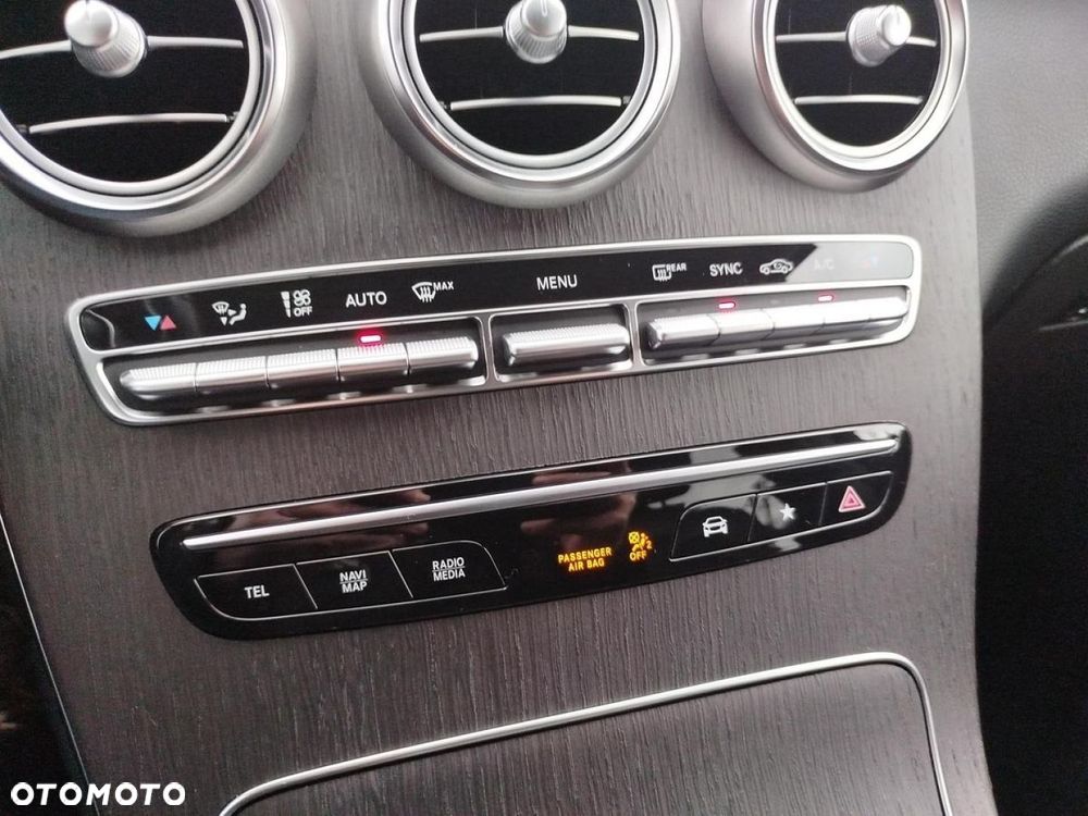 Mercedes-Benz GLC - 16