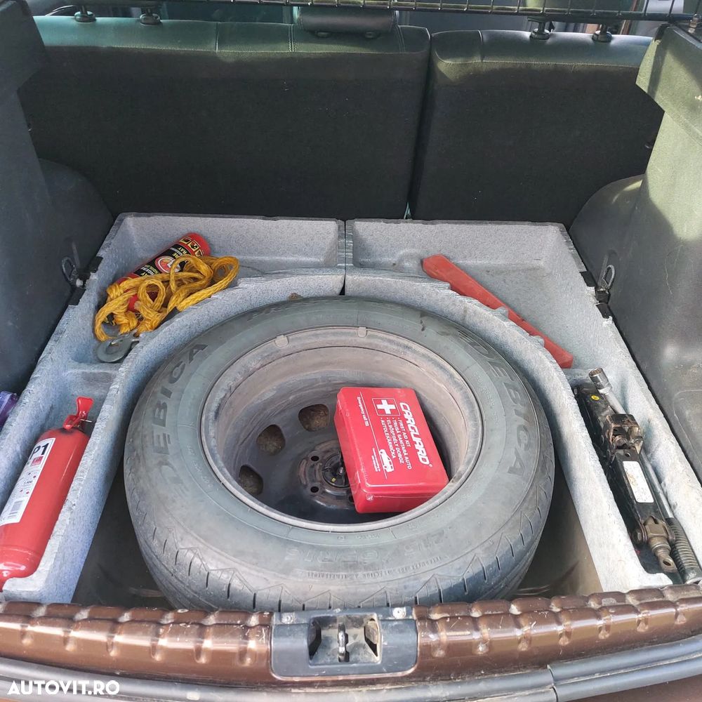 Dacia Duster dCi 110 FAP 4x4 Prestige - 10