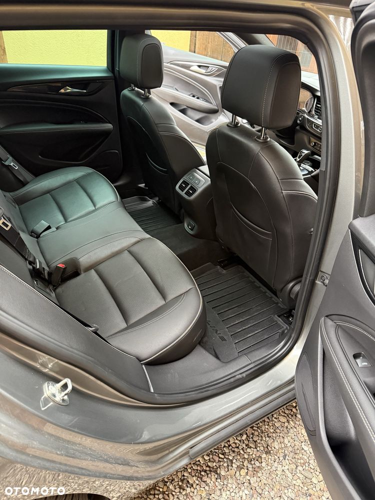 Opel Insignia - 8