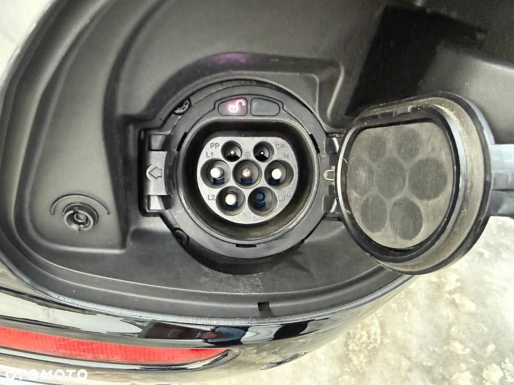 Mercedes-Benz Klasa E 300 de 9G-TRONIC Avantgarde - 17