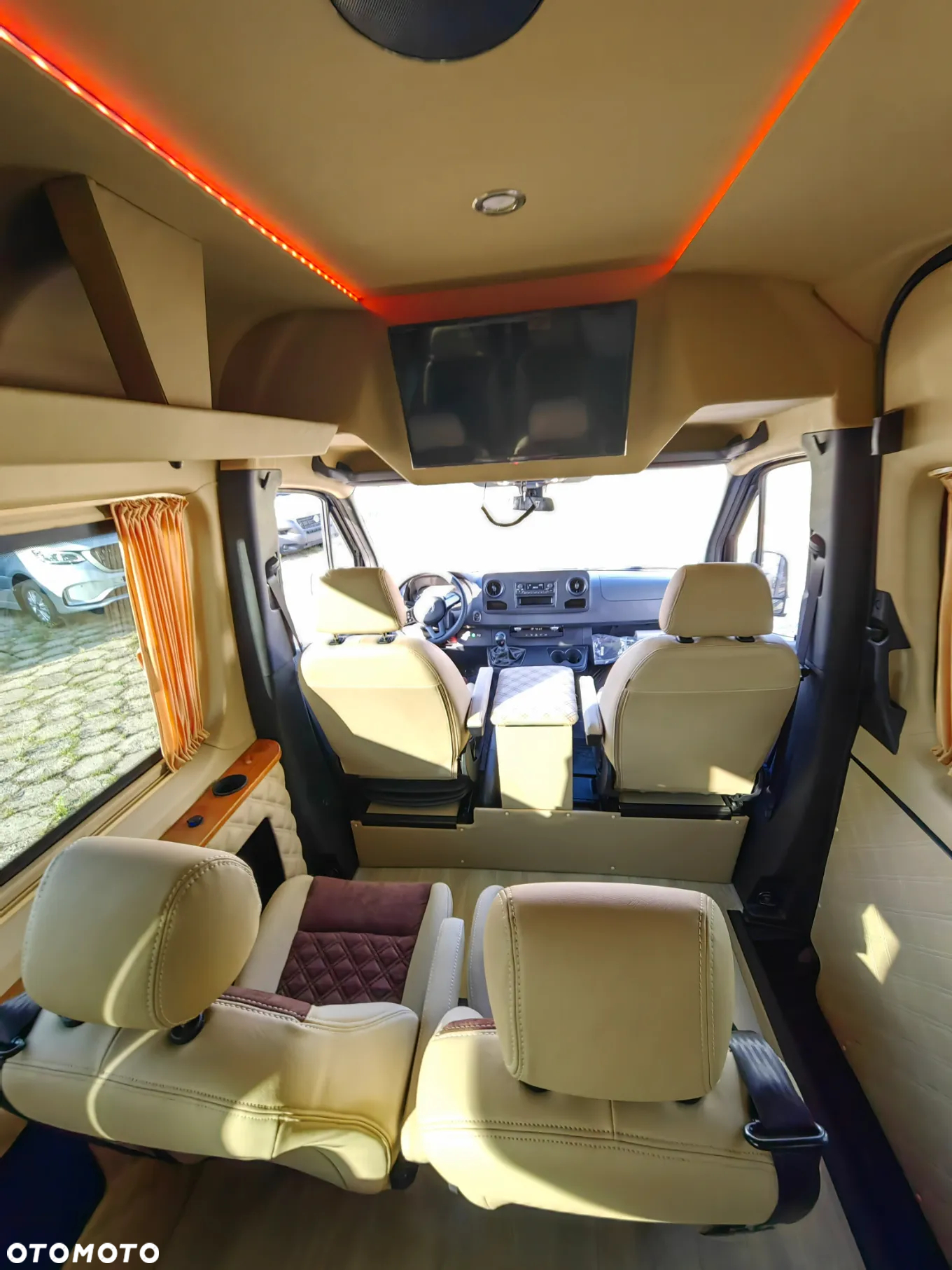 Mercedes-Benz Sprinter - 3