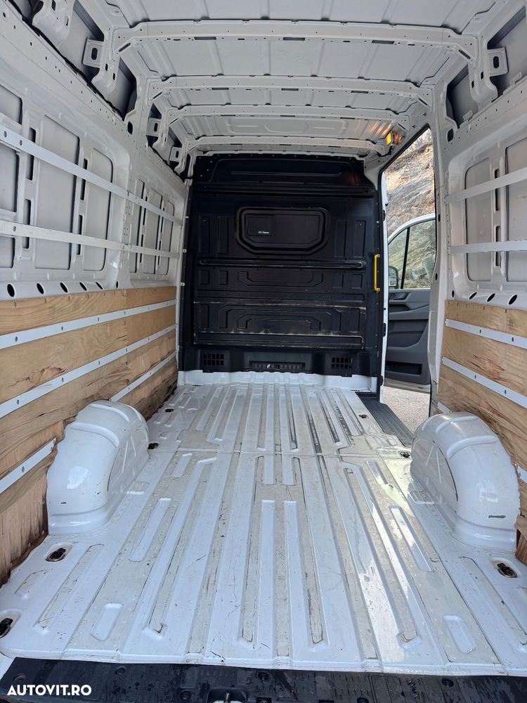 Volkswagen Crafter - 8