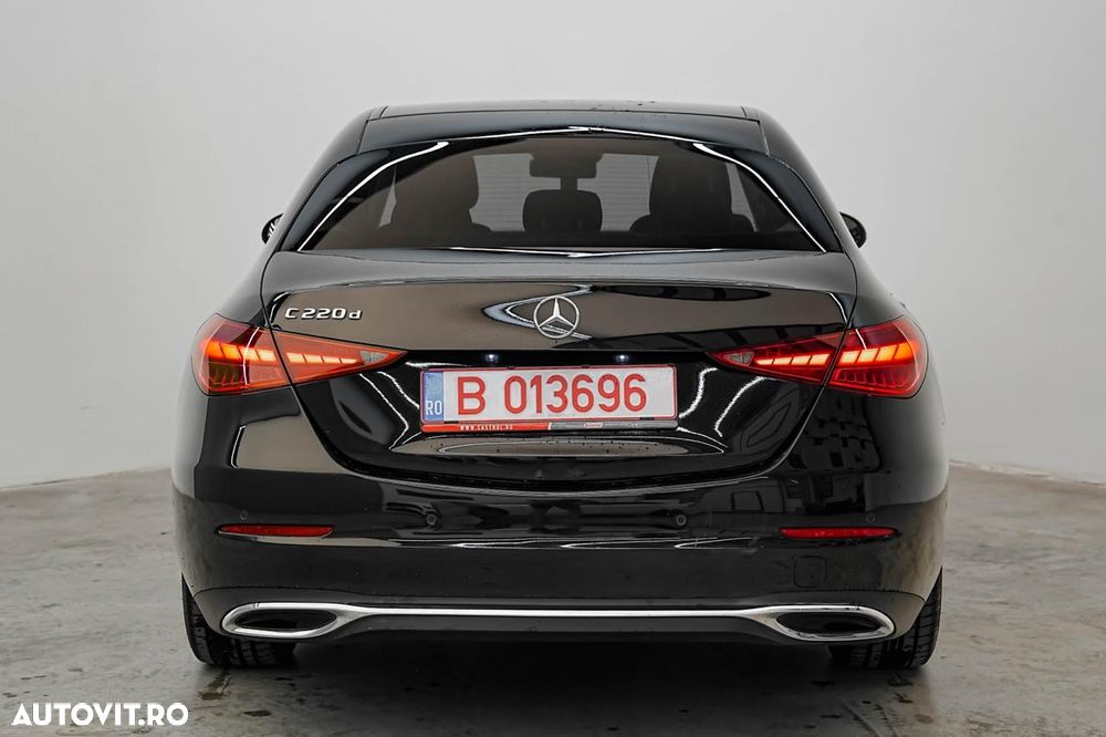 Mercedes-Benz C - 12