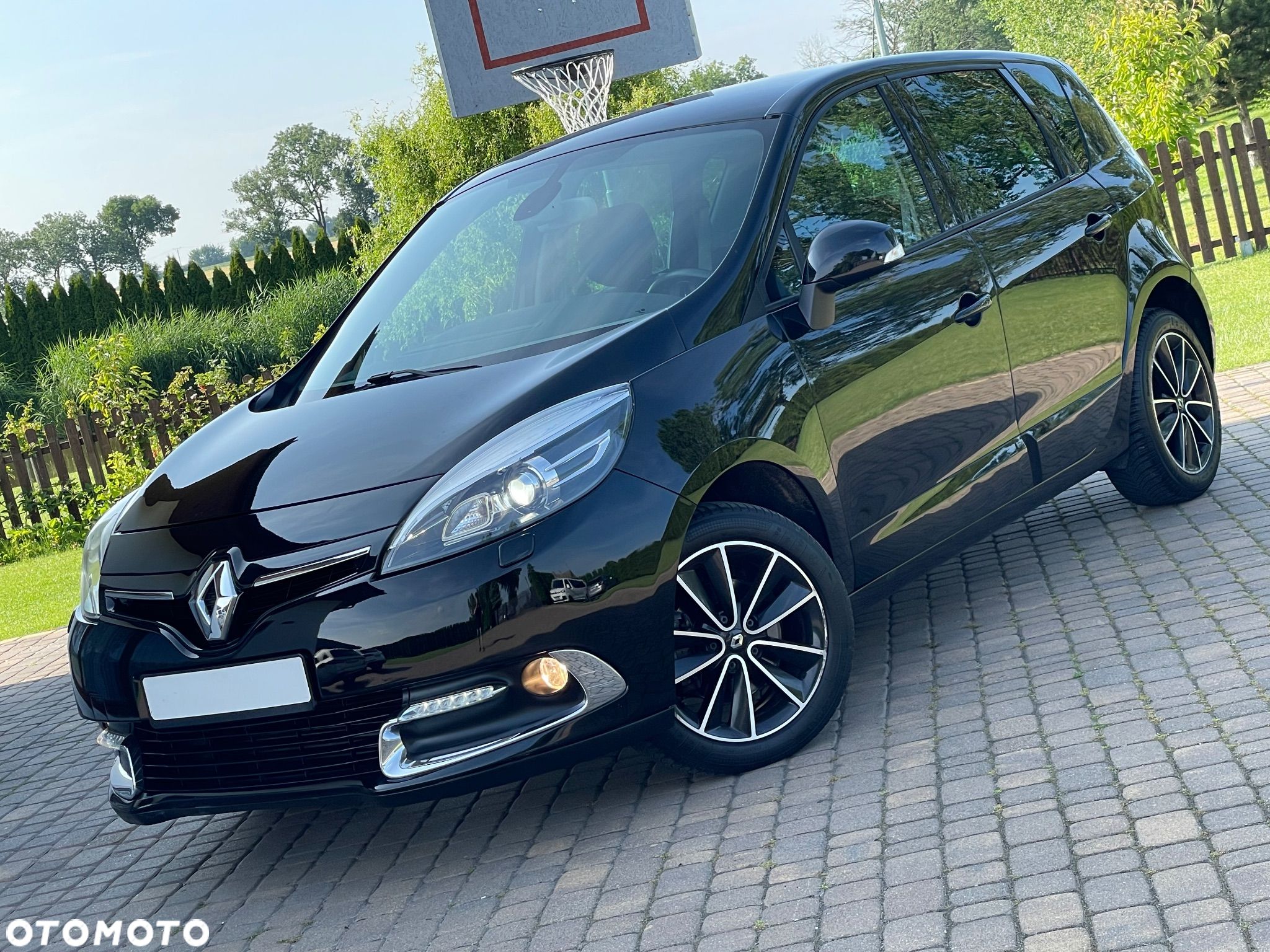 Renault Scenic dCi 110 Xmod Paris - 1