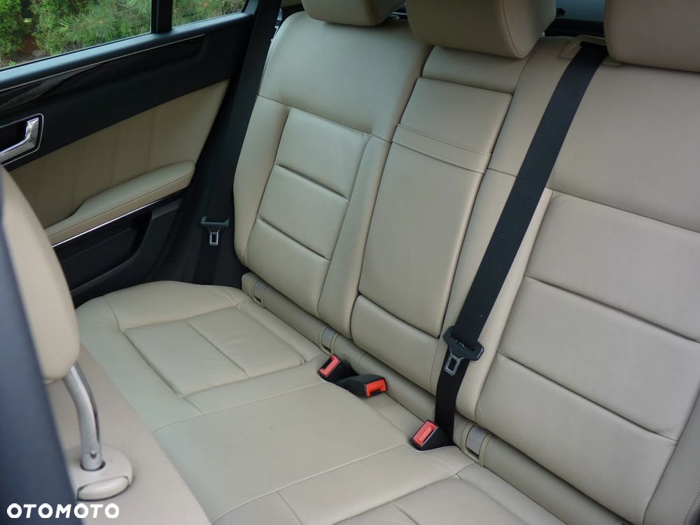 Mercedes-Benz Klasa E 350 CDI BlueEff Avantgarde - 7
