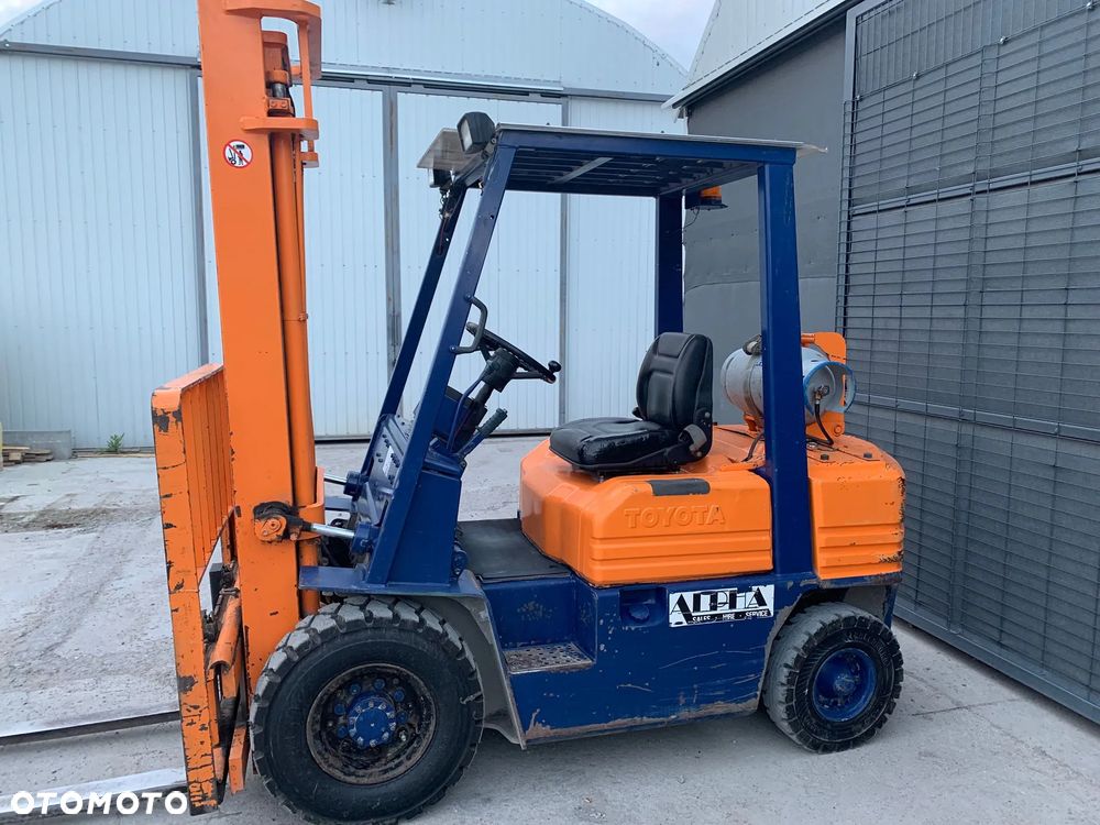 Toyota 5FG25 - 2