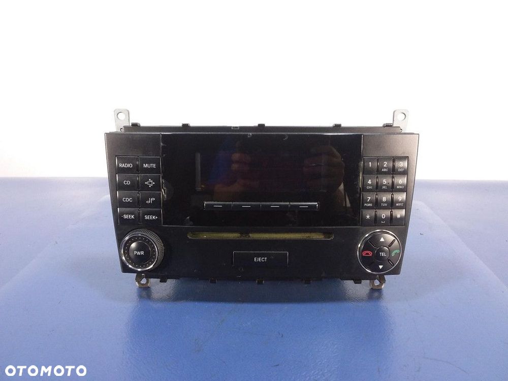 MERCEDES C W203 RADIO CD A2038707389 - 1